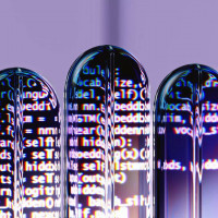 Computercode hinter Glas symbolisiert KI Technologie